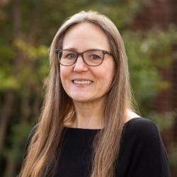 Headshot of Laura Register