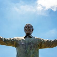 statue of Nelson Mandela